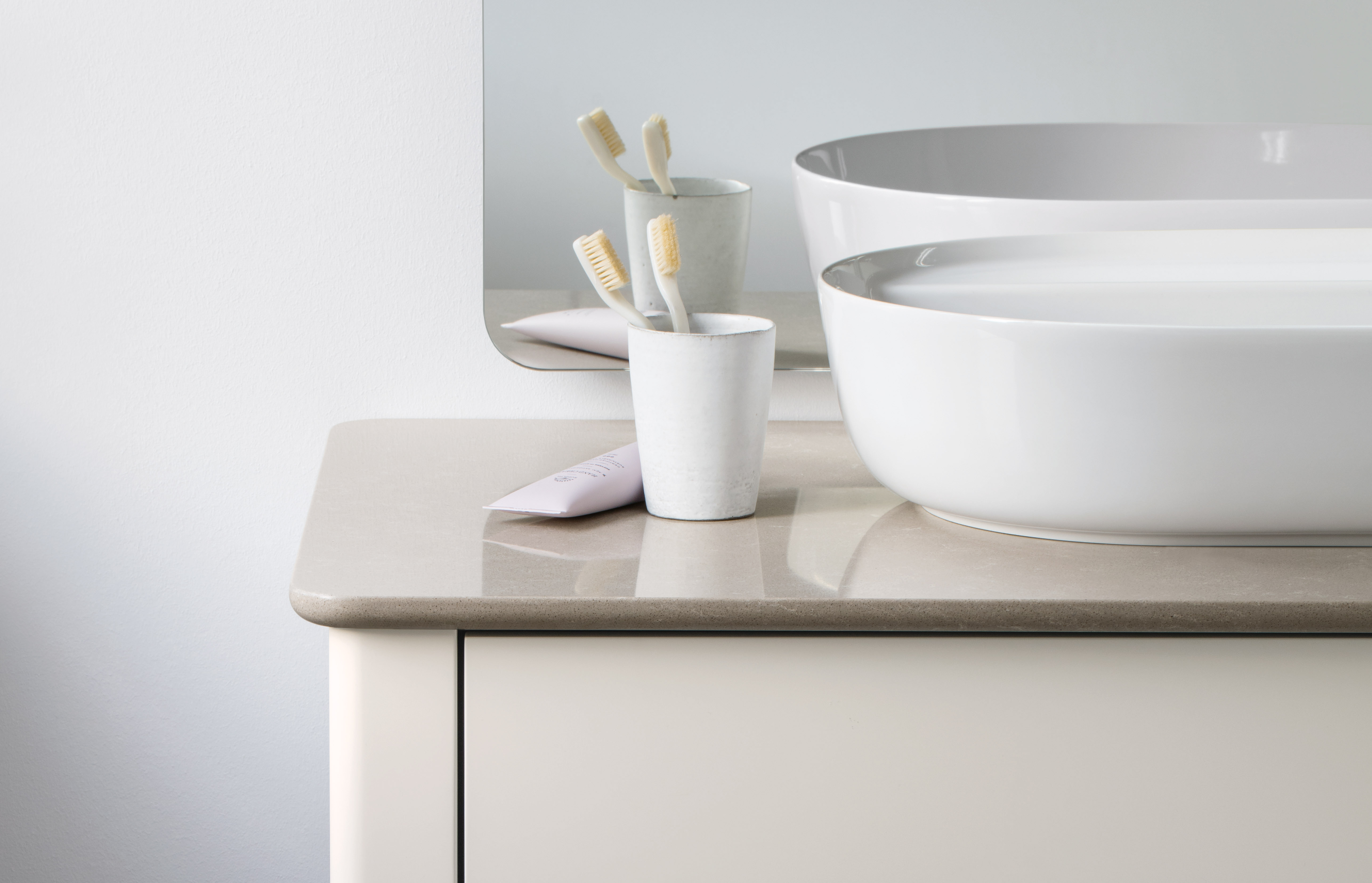 Duravit Luv: Badmöbel, WCs und mehr im dänischen Design | Duravit