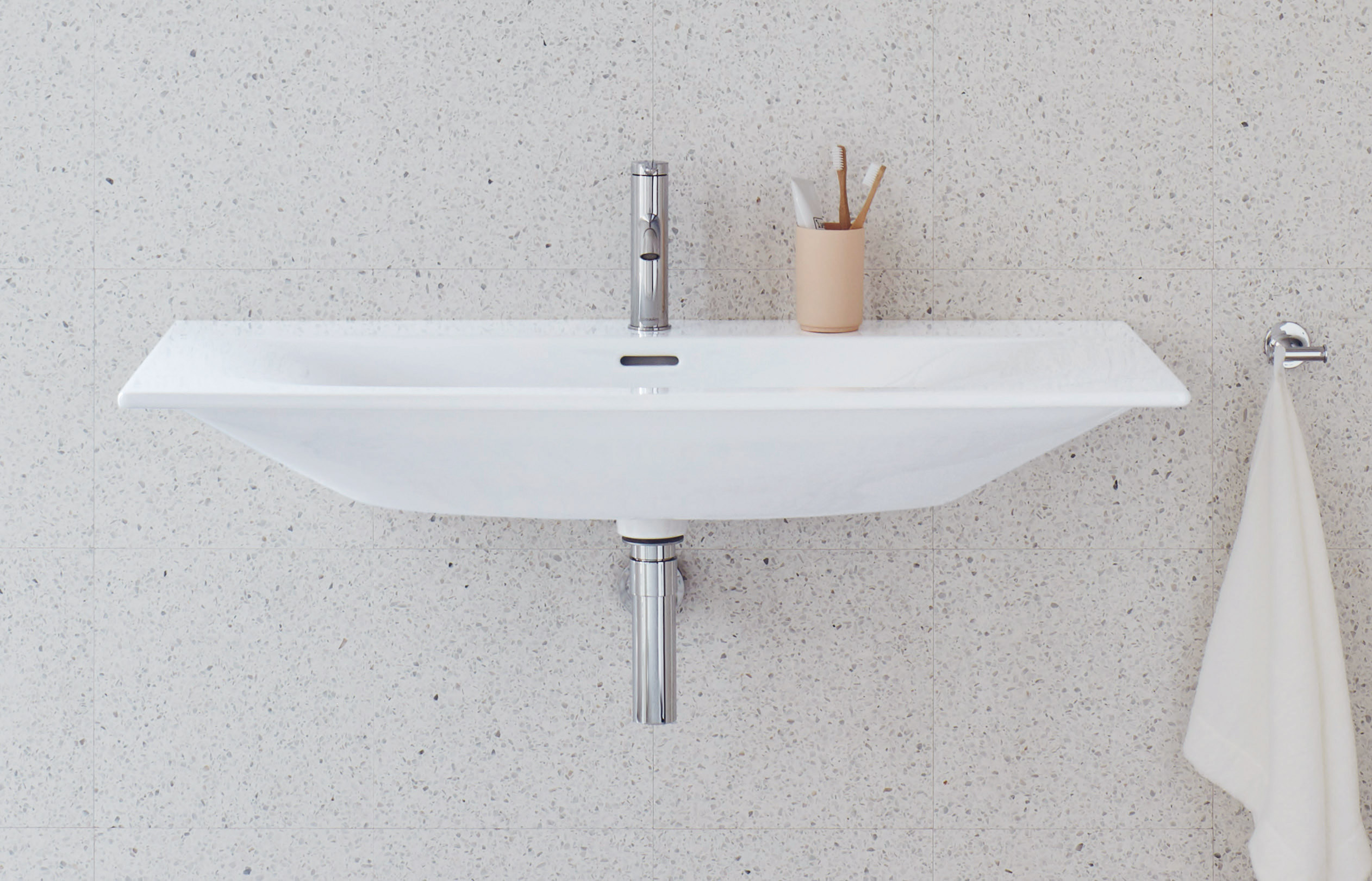 Duravit Viu & XViu |Bathroom range with comfort-technologies