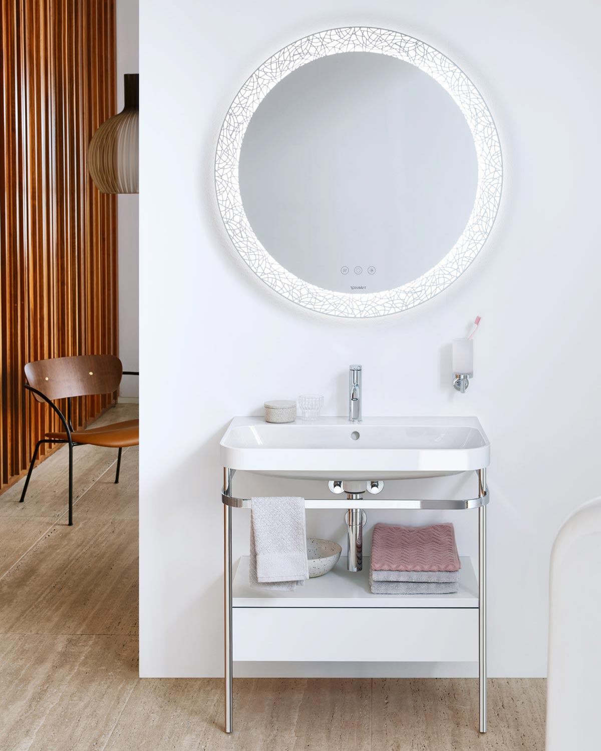 Furniture washbasin c-shaped in front of Happy D.2 Plus mirror

