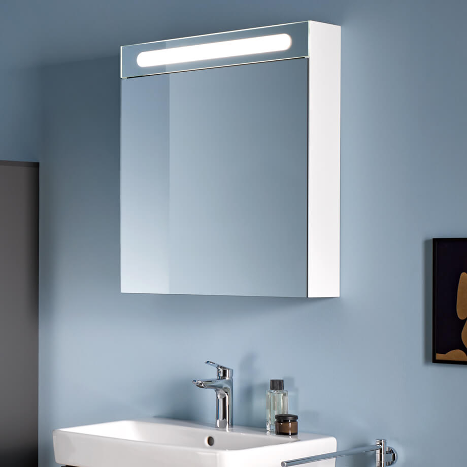 Side view of Duravit No.1 mirror cabinet
