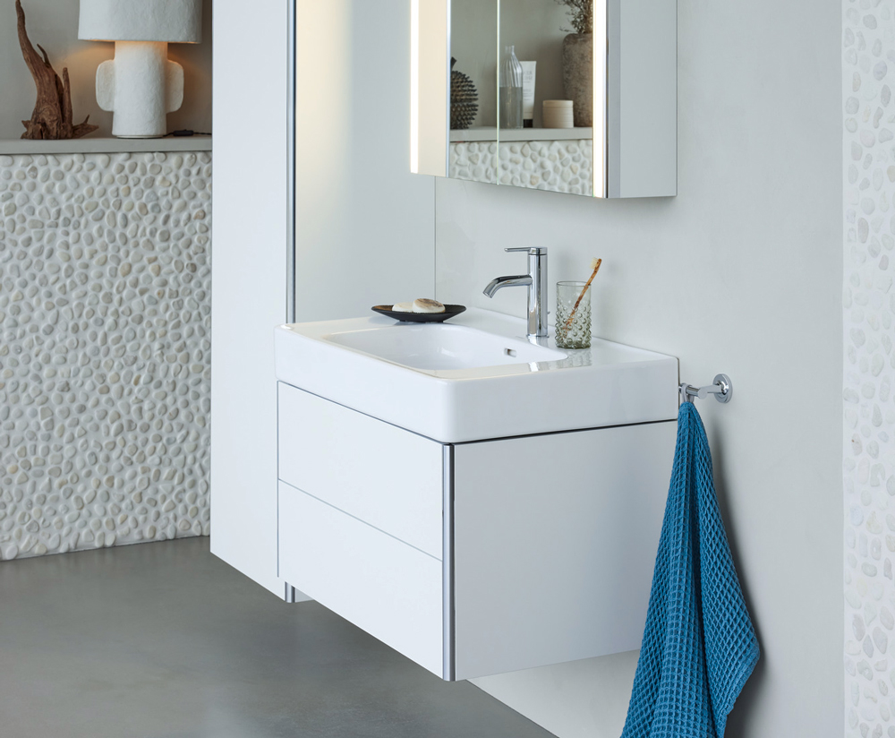 White Soleil washbasin under a mirror
