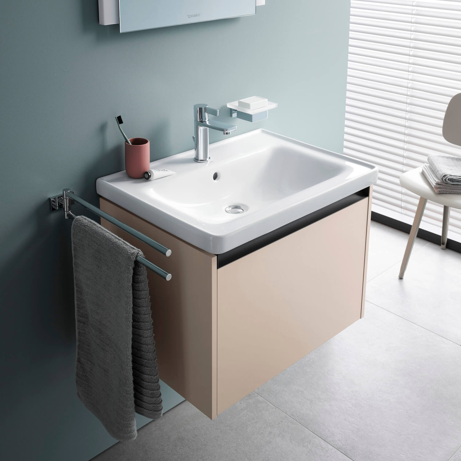 Ketho.2 vanity unit with D-Neo washbasin
