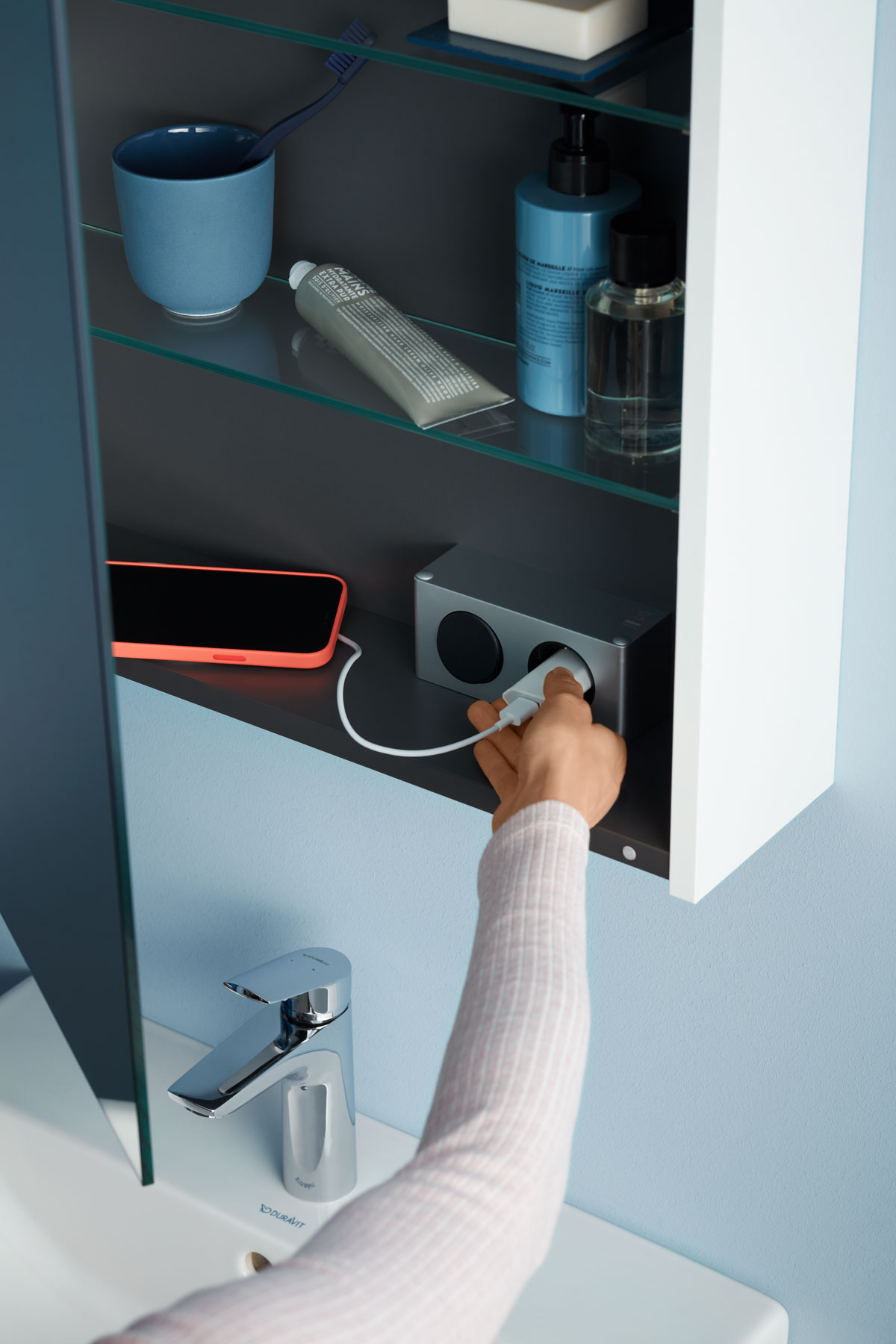 Duravit No.1 mirror cabinet with socket