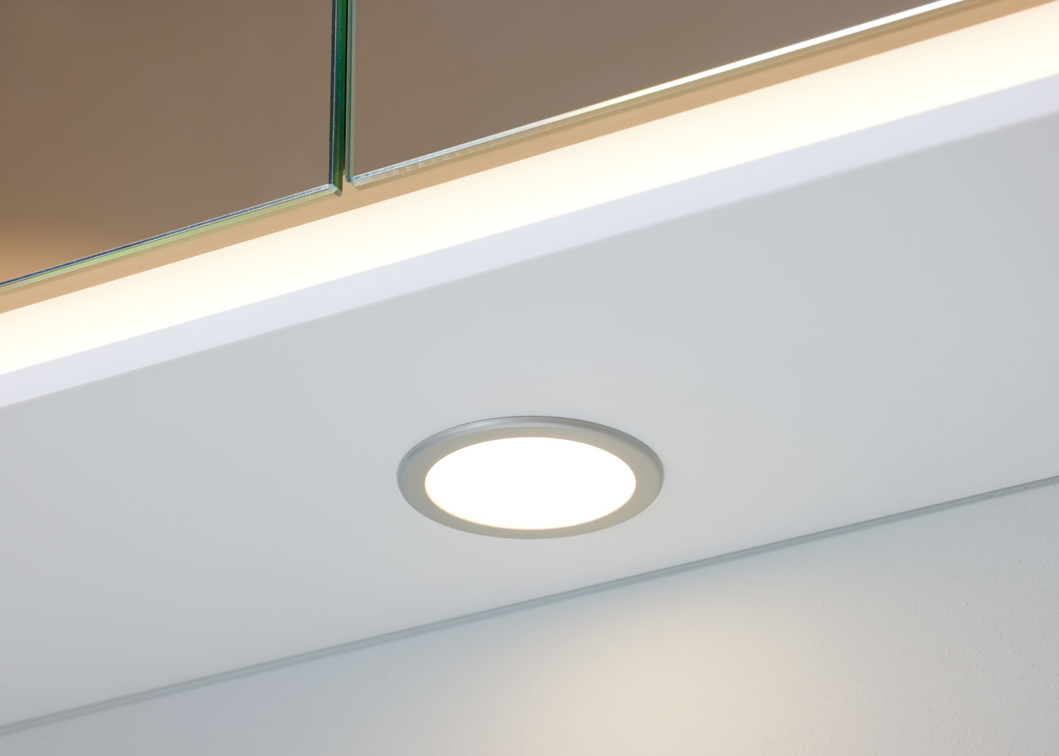 Duravit mirror cabinet lighting