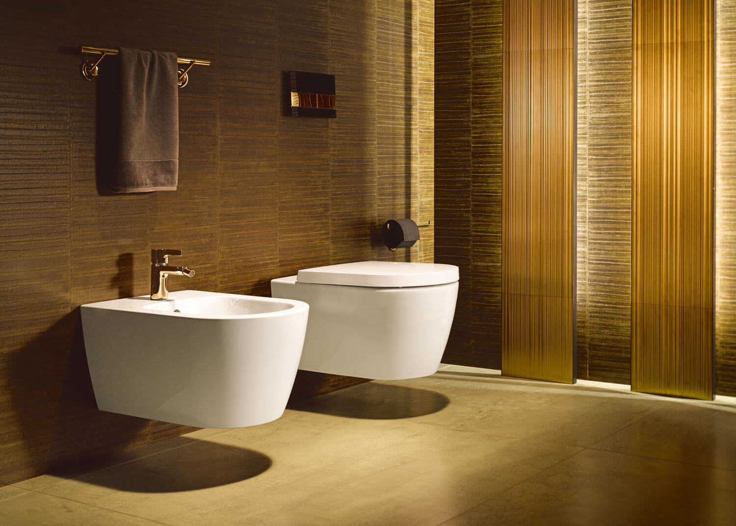 Elegant bathroom with Me by Starck bidet
