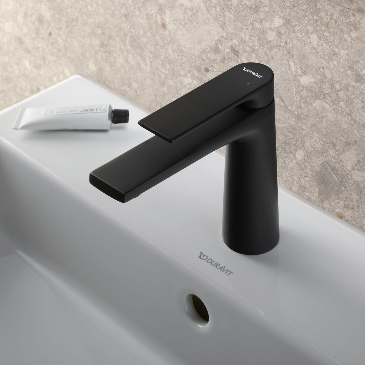 Black Tulum faucet on washbasin
