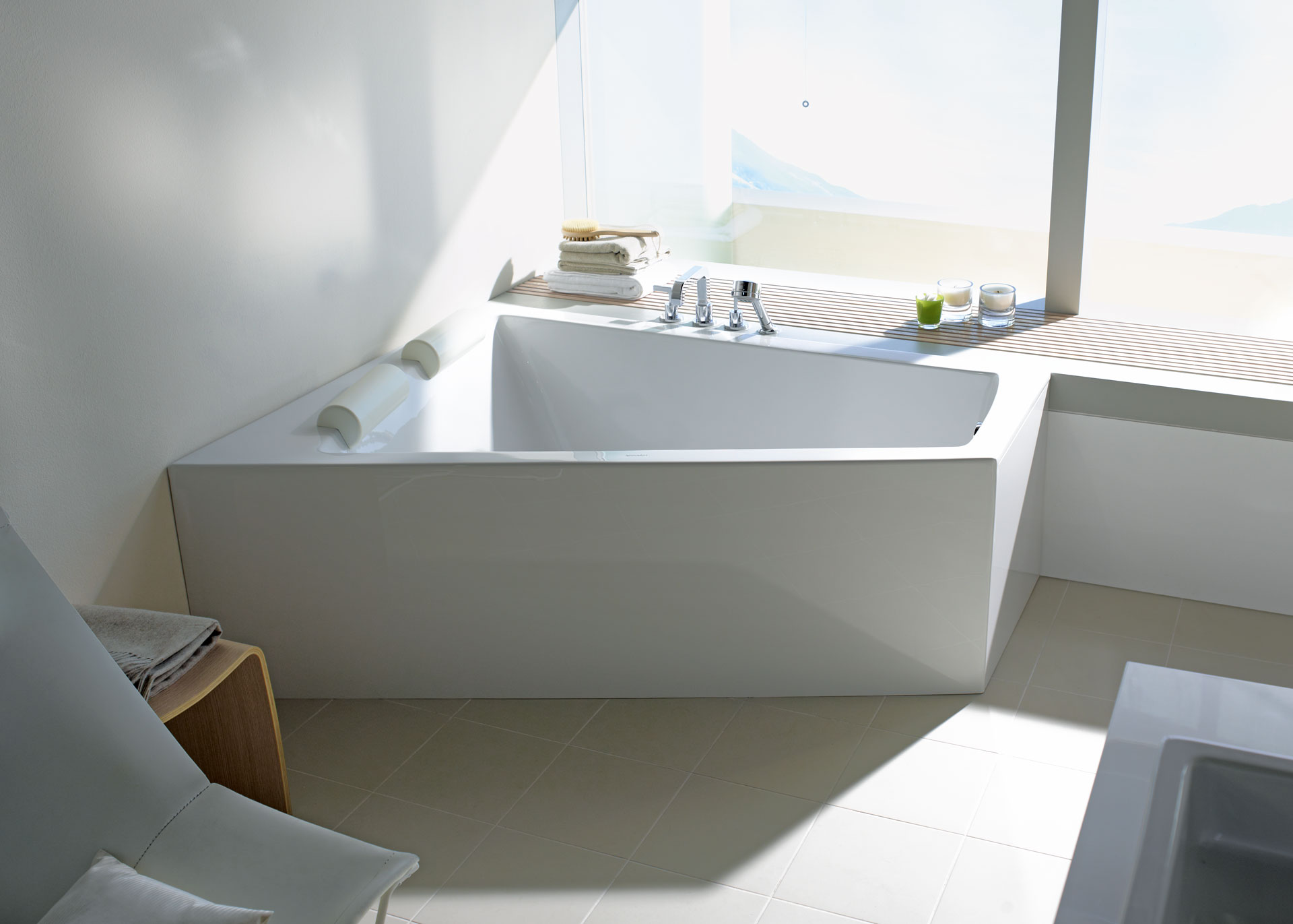 Paiova corner bathtub for two
