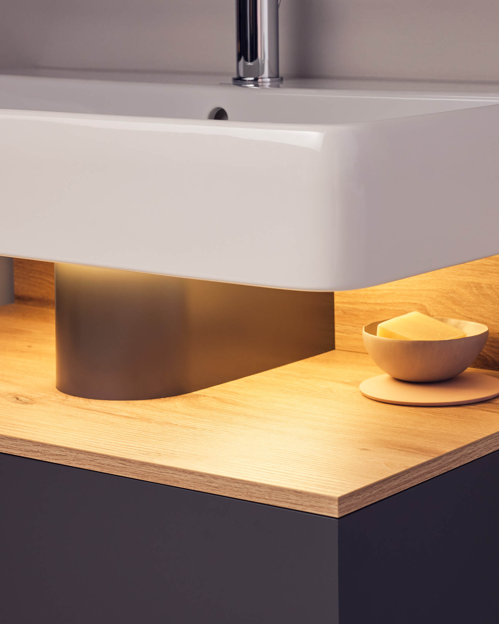 Bathroom furniture with a mixture of open and closed storage space