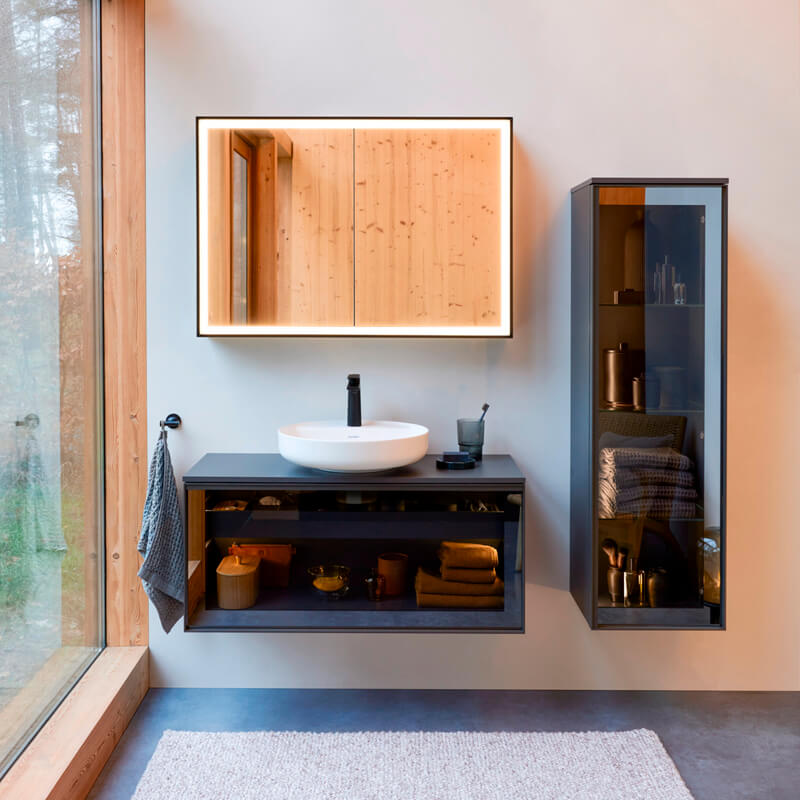 Washing area with Duravit bathroom ceramics and bathroom furniture
