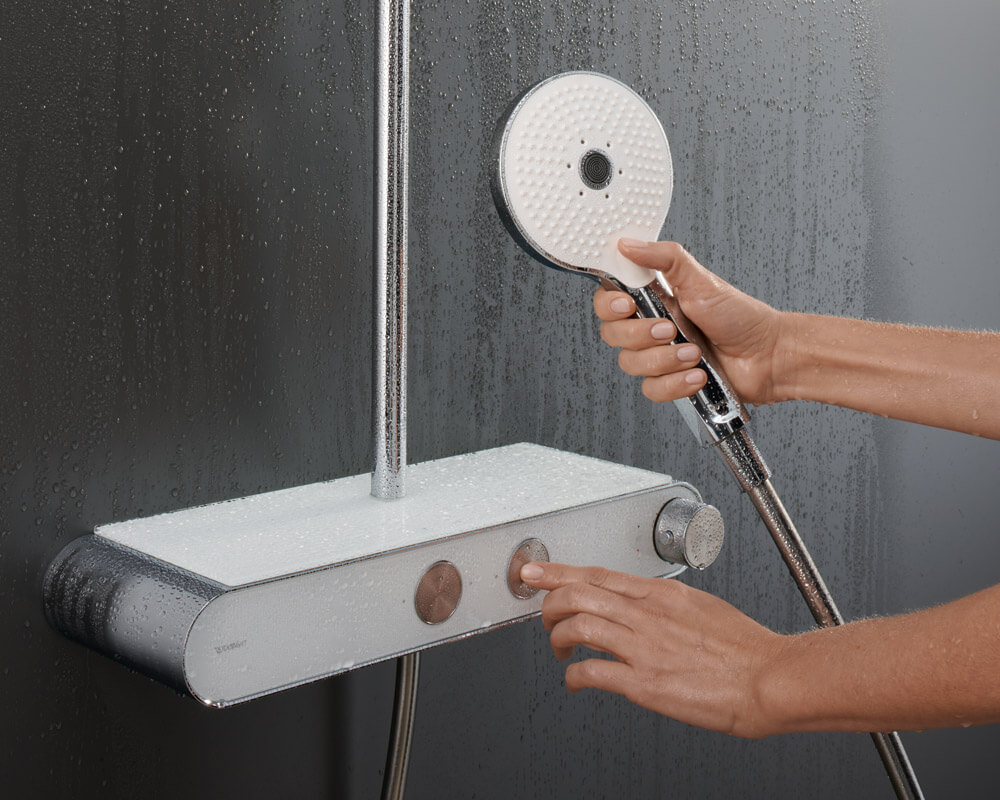 Thermostatic body and hand shower
