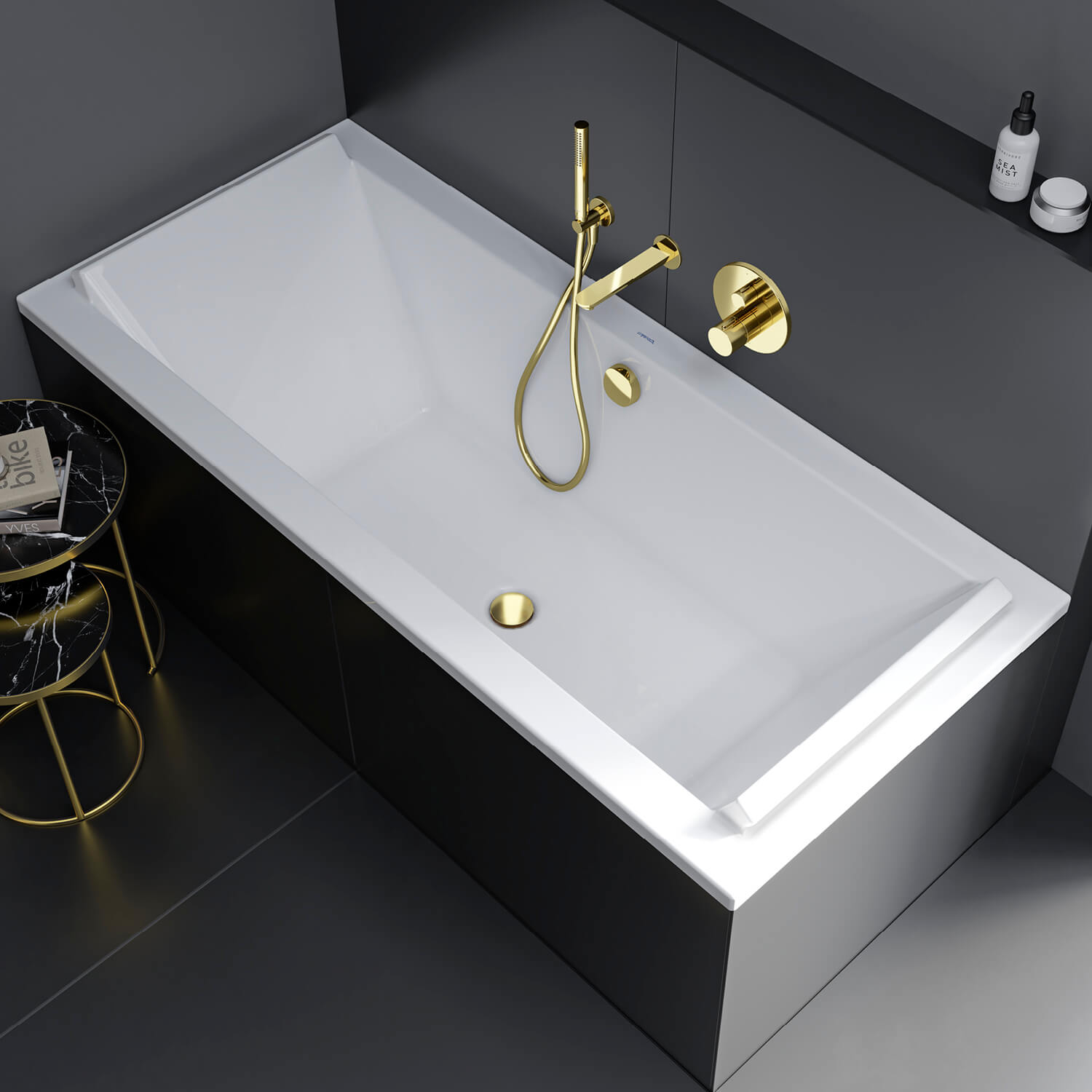 Bathtub accessoires in polished gold
