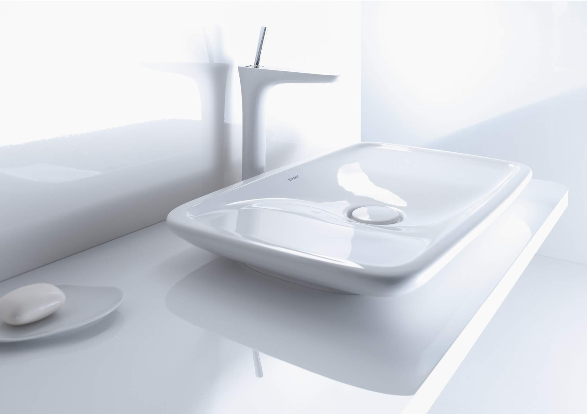 Bagno senza barriere con vaso alto