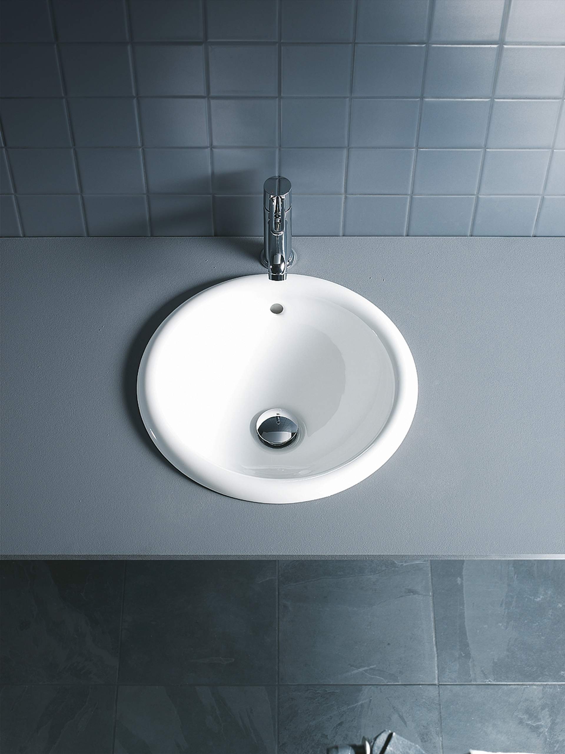 Barrier-free bathroom with height toilet
