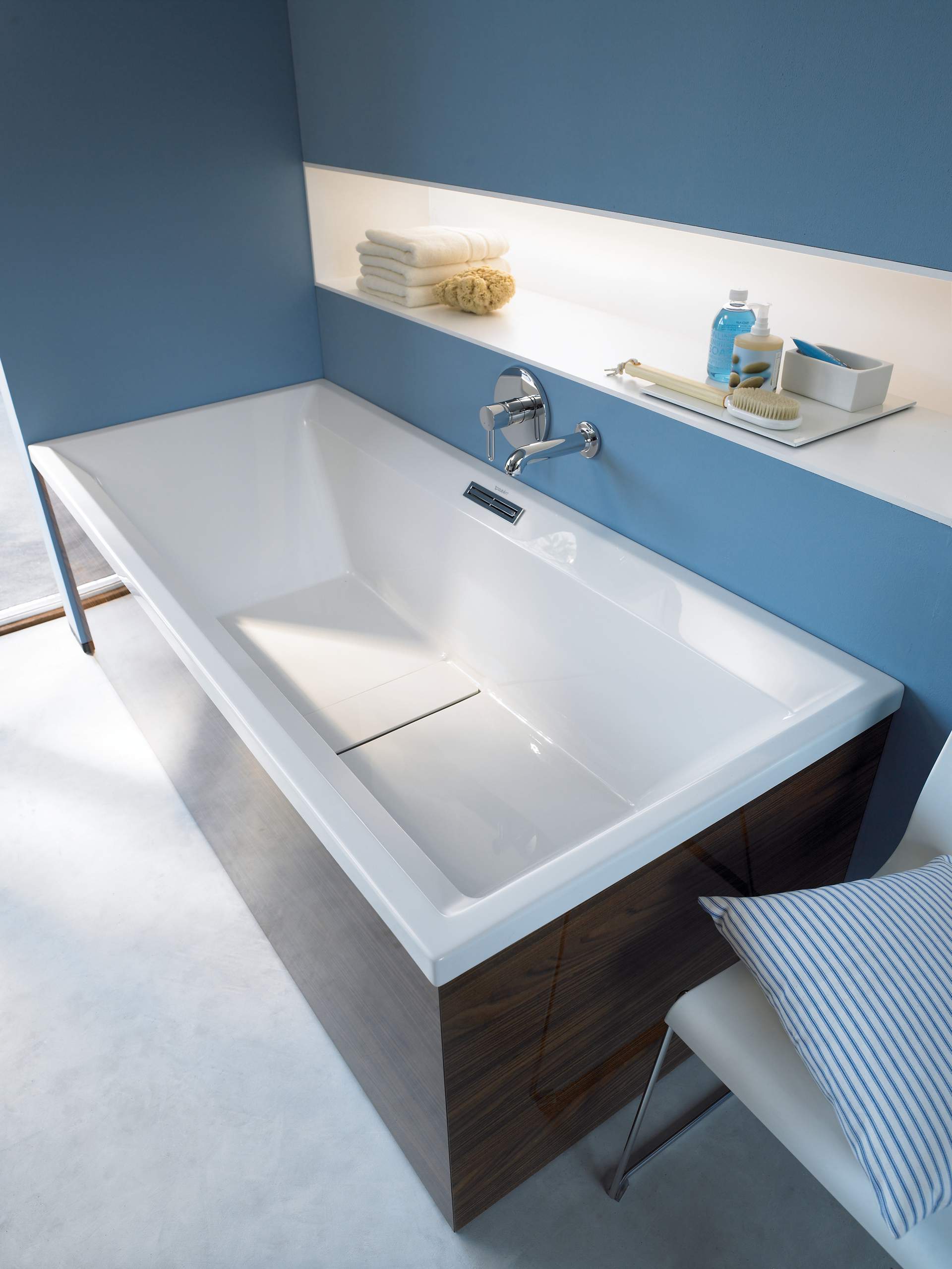 Barrier-free bathroom with height toilet
