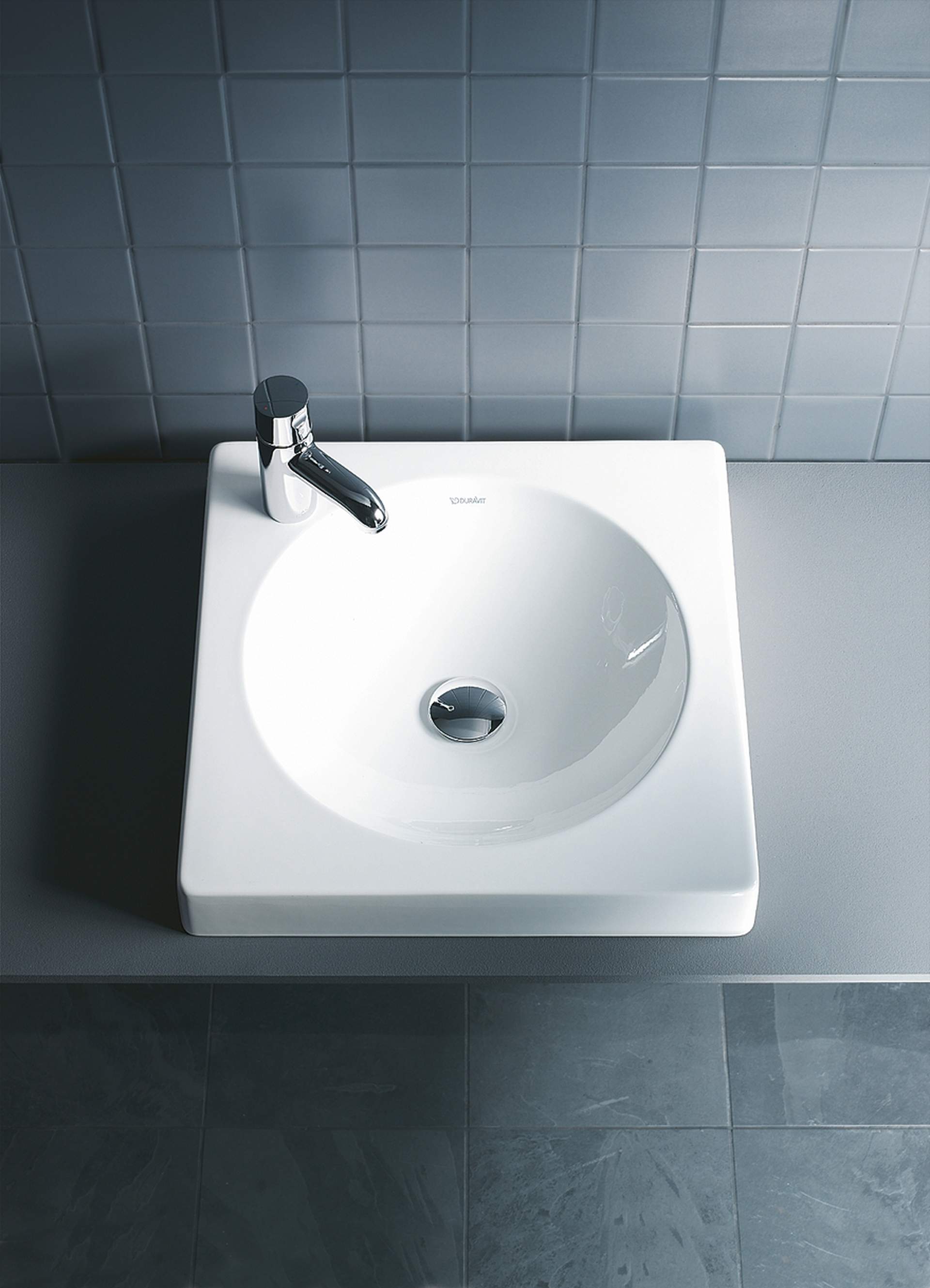 6042 SW Whirlpool Bathtub